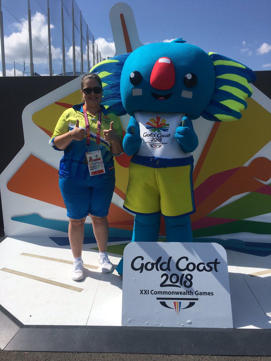 GraceCallan's tweet photo. SPOTTED: the elusive @borobi2018 at #gc2018squash during my 5th shift 🐨🇦🇺 #GC2018 #ShareTheDream #MAKEGREATHAPPEN https://t.co/9GMRwVZ6S7