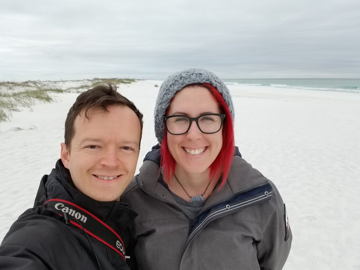 be_healthful's tweet photo. Yes - we are Canadians wearing winter jackets and hats (us Canadians call them toques) in 65F (18C) weather. We've lost the ability handle cold! People were running around in their shorts and we thought they were CRAZY?! #springtime #explorking #ketolifestyle #healthfulpursuit https://t.co/YwyDcQHXP0