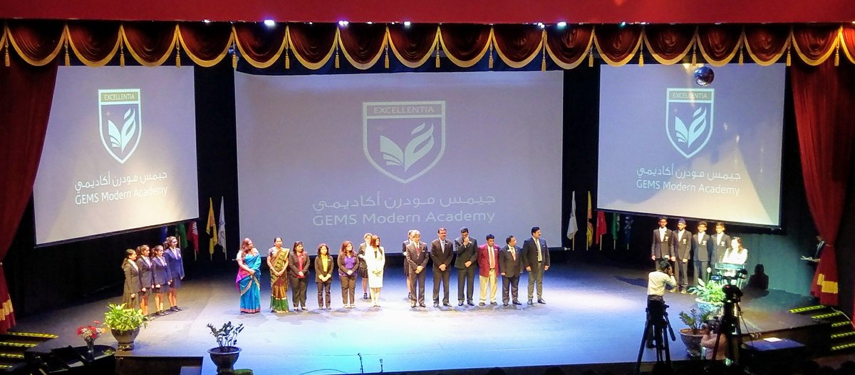 DxbModern's tweet photo. House Captains 2018-2019 https://t.co/KHdKYzg95W