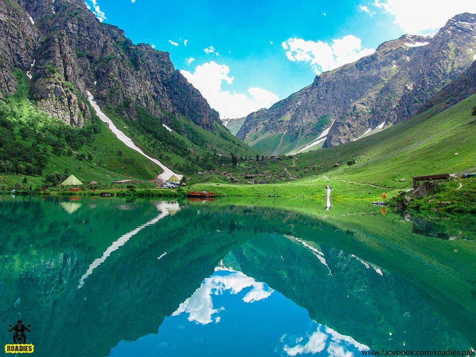 Roadiespak's tweet photo. #roadiespak
The Rainbow Lake situated at Domel, Minimarg, Astore Valley
#travelphotography #wanderlust #doyoutravel #travelmore #goexplore #lovetotravel #adventurethatislife #workandtravel #pakistan #mountains #nature #travel #dawndotcom #etribune #travelbeautifulpakistan https://t.co/7g2itF3gRd