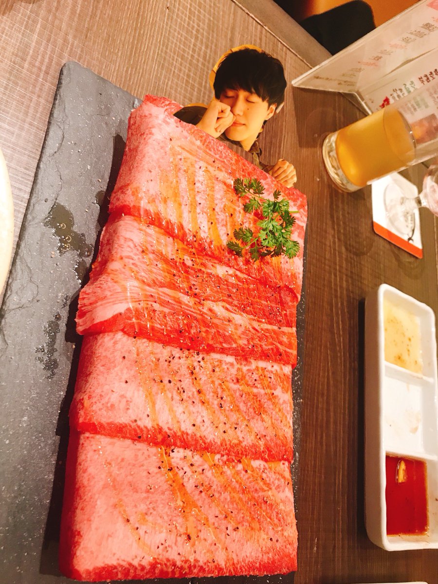 azukin_toki's tweet photo. 彼氏がkintanで寝てるなうって使ってもいいよ🍖 https://t.co/XOx7Nd14pq