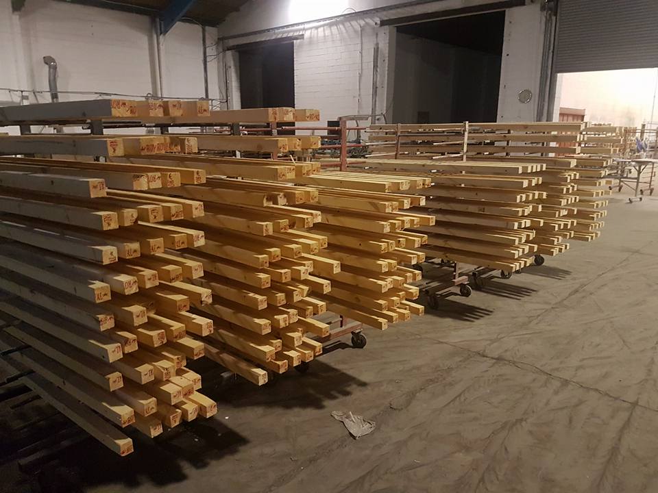 RJBCoatings's tweet photo. Euro Class b FIRE treatment
Upgrade interior or Exterior timbers to meet Euro class b. 
Sawn finish redwood shown after treatment.
Quick turnaround on all orders. Contact us today https://t.co/57CuLE3io2