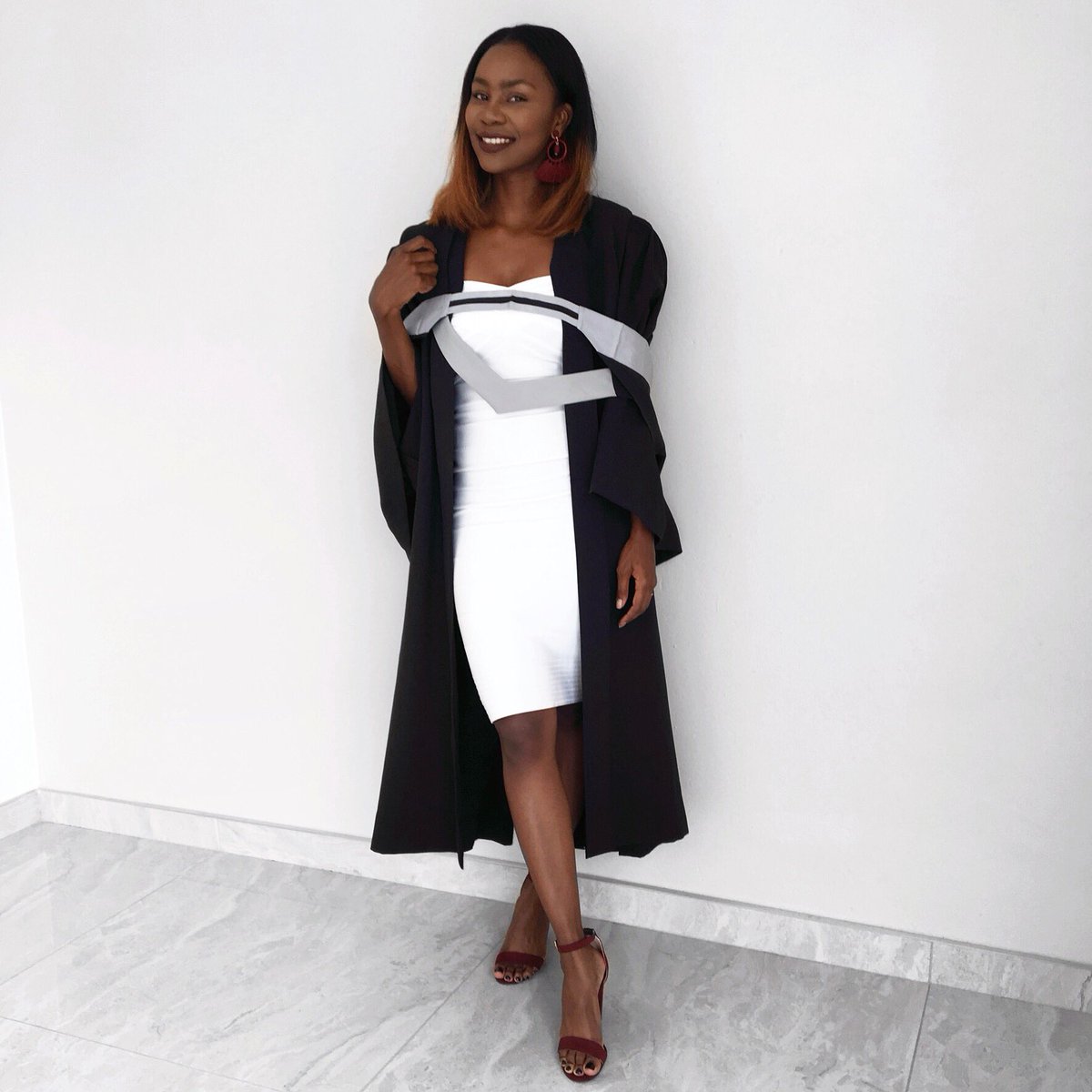 Buli_makhubo's tweet image. By God&apos;s grace I&apos;ve conquered 🙏🏾. #FinishWhatYouStart #GradSeason #HowToArchitect101 #theJourneyContinues