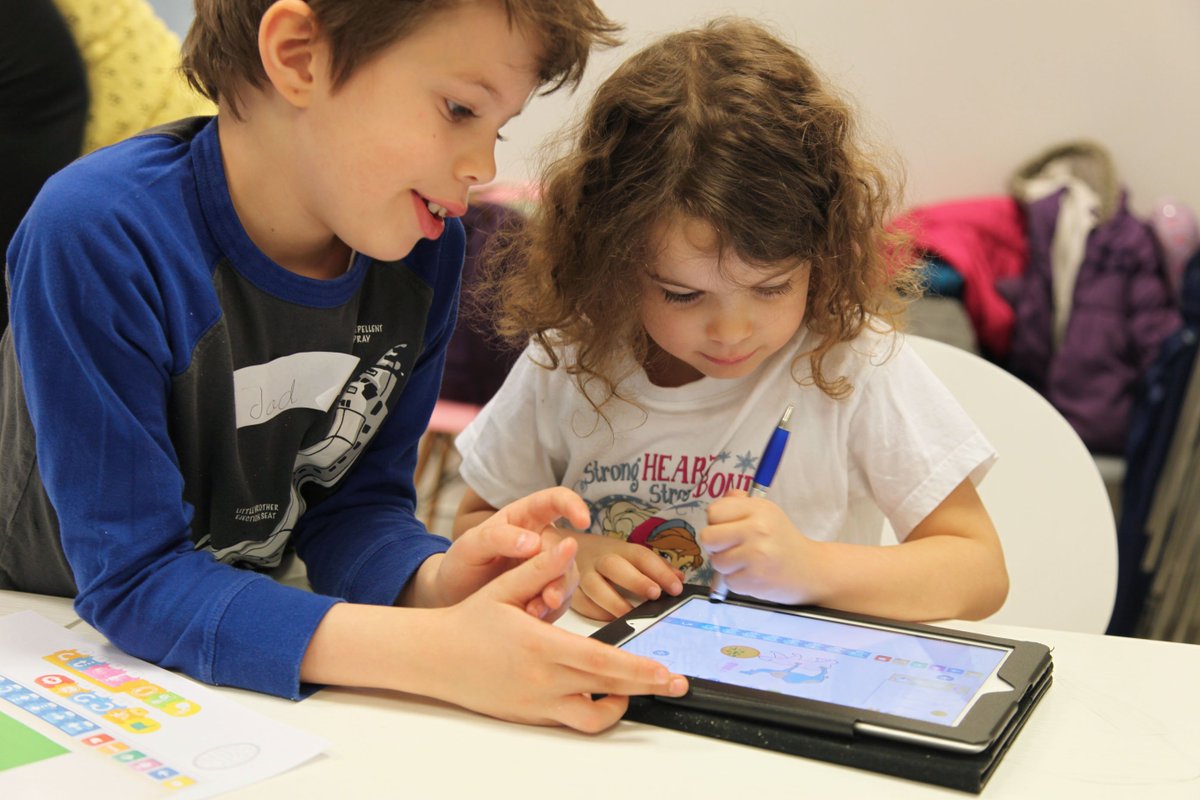 MamaCodes's tweet image. Such a great time at yday&apos;s #EasterWorkshop @bloomslondon&apos;s @entreprenurhub. We&apos;re just getting started this week - today we&apos;re at #HerneHill so come say hello! Plus spots left in #Peckham + #Chiswick
Check out full listings &amp;amp; book here: mama.codes/events
#kidscancode