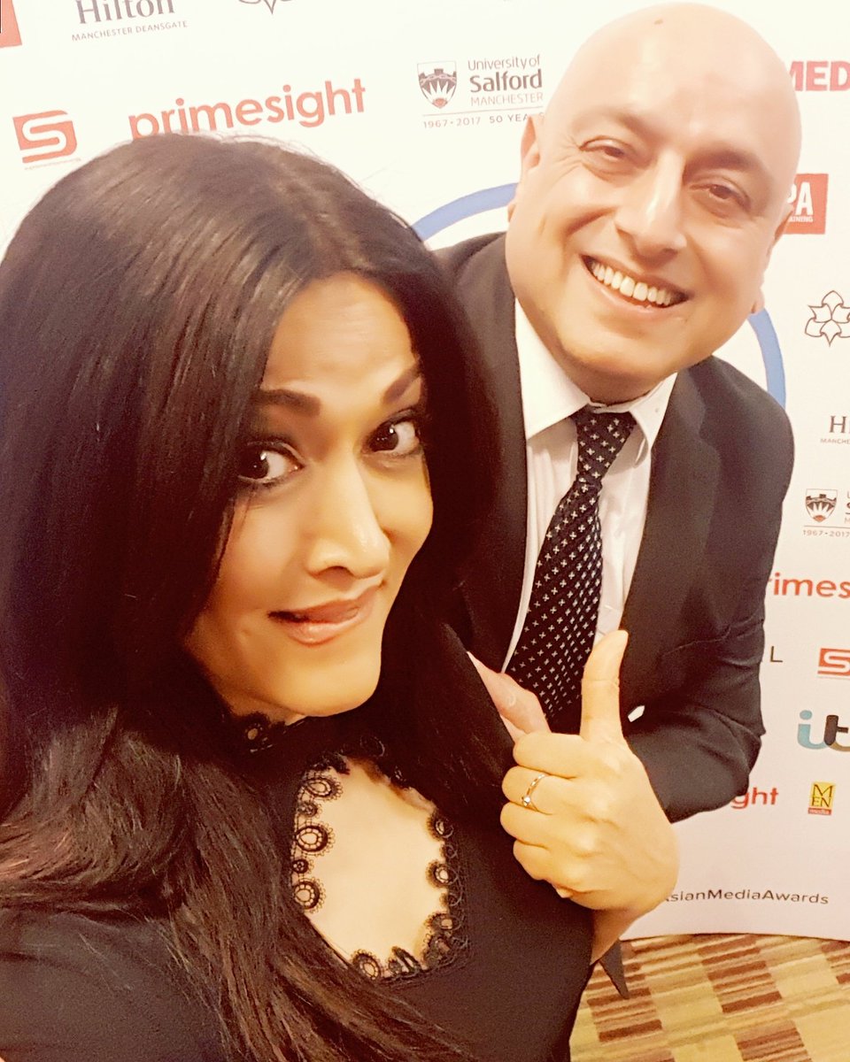 ThisIsSunrise's tweet photo. Morning all!! #LiveOnAir right now it's #RajGhaiAndSonia with Breakfast :D Today's #InTheFillums appears t be a tricky one - it's a #classic...can you guess the fillum?
Come get involved!
@rajghai @soniadutta1902 https://t.co/5gWDQJPCMW