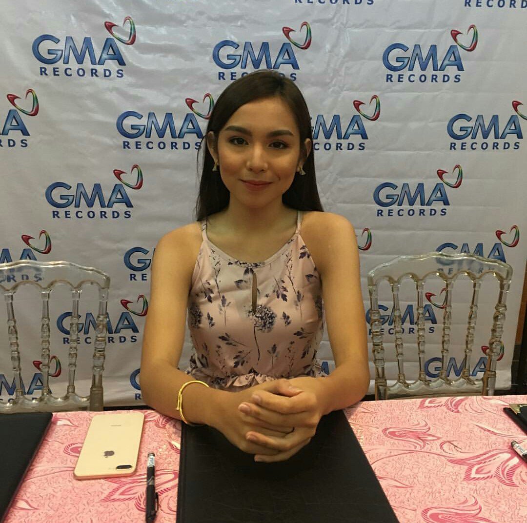 luvkylinee's tweet photo. Congrats love!!💛🌻 @2002kyline sana mag ka album kana soon!!🤗💖 goodluck &amp; iloveyou so much!!😘💛🌻
 
#KylineGMARecords https://t.co/vUXNRd0Hlp