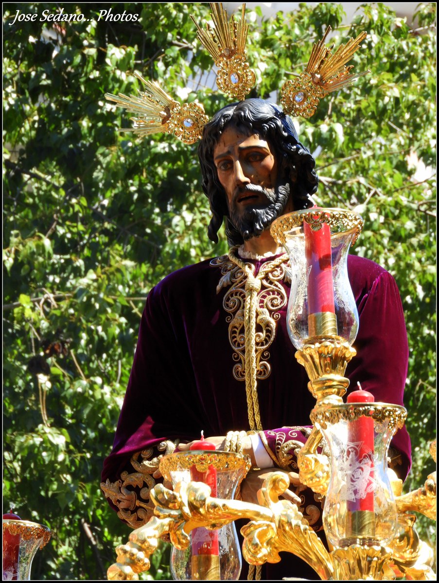 Lunes Santo... en Sevilla. 
Hdad. Santa Genoveva. 1ª Parte.
@ssantaentriana @SSantaSevillana @hdadstagenoveva @bctCautivoSG @GJ_StaGenoveva @cfb787 @PasionDSevilla @mj_garciamartin @AngelTrianero74 @SERGIOERPINTU