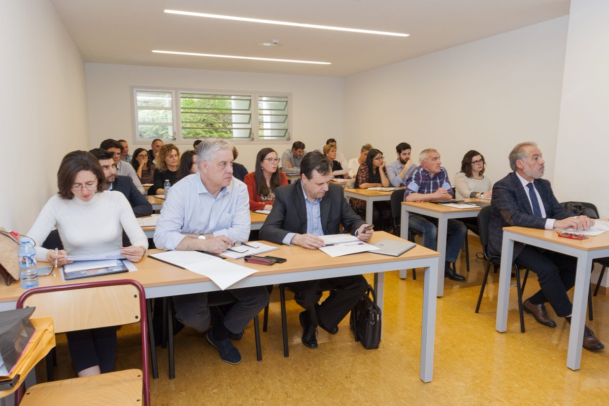FundacionInade's tweet photo. Os dejamos fotografías resumen de la sesión de hoy del Curso-taller #AulaInade sobre gestión de riesgos extraordinarios. ¡Gracias por venir! https://t.co/60HfGtsAwZ