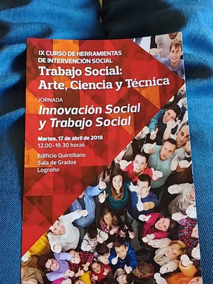 TSUnirioja's tweet photo. Comenzando la II Sesión del día en #saladegrados en #edificioquintiliano en @unirioja con @LaBezindalla @atselasoc @TsysLaRioja #PraxisGabineteSocial @COTSASLaRioja @cgtrabajosocial @CPTSAragon ¡Anímate! https://t.co/n5f4b74Ydr
