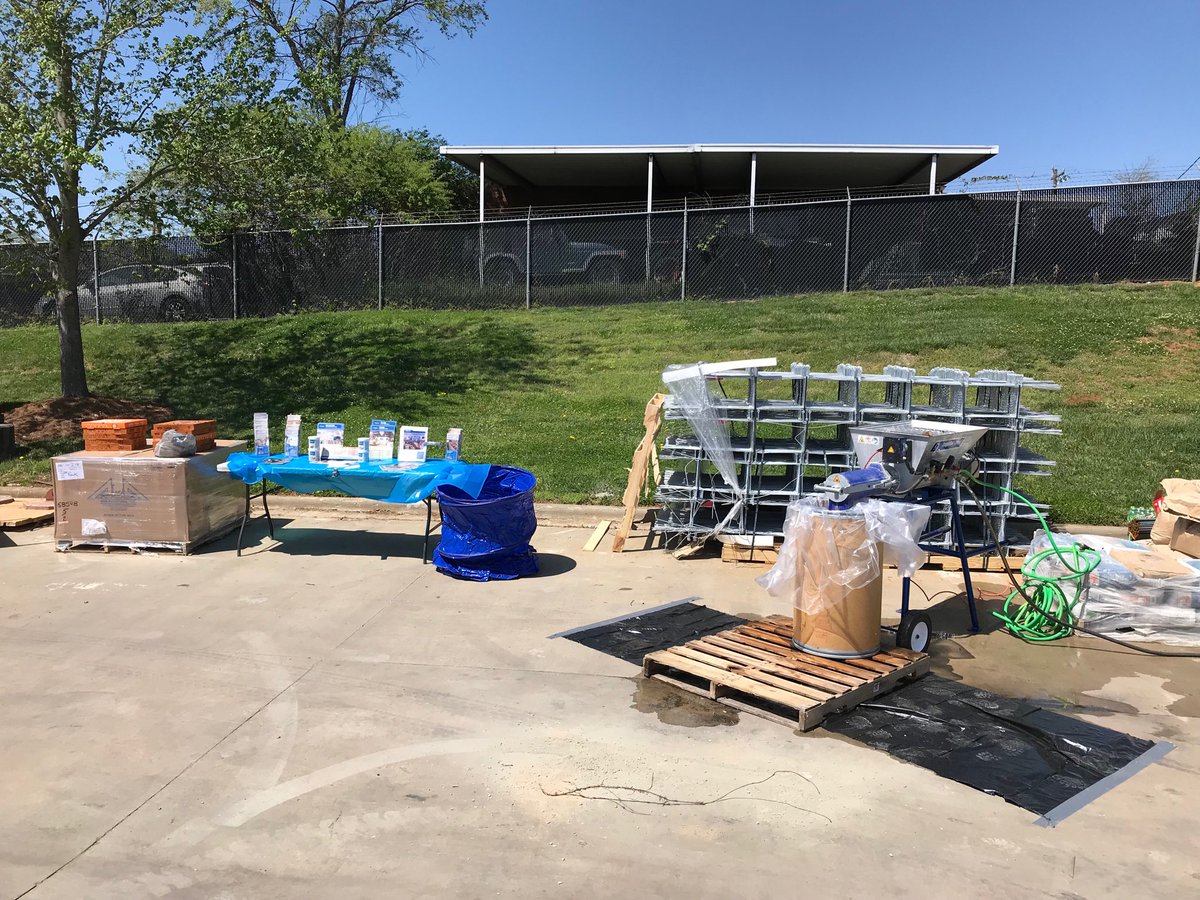 rcoyne12's tweet photo. Catch the @SPECMIX D2W workhorse @TuckerKirbyCo in Charlotte today. Innovated system for mixing @SPECMIX 80# products. https://t.co/QB6N3iH3wH