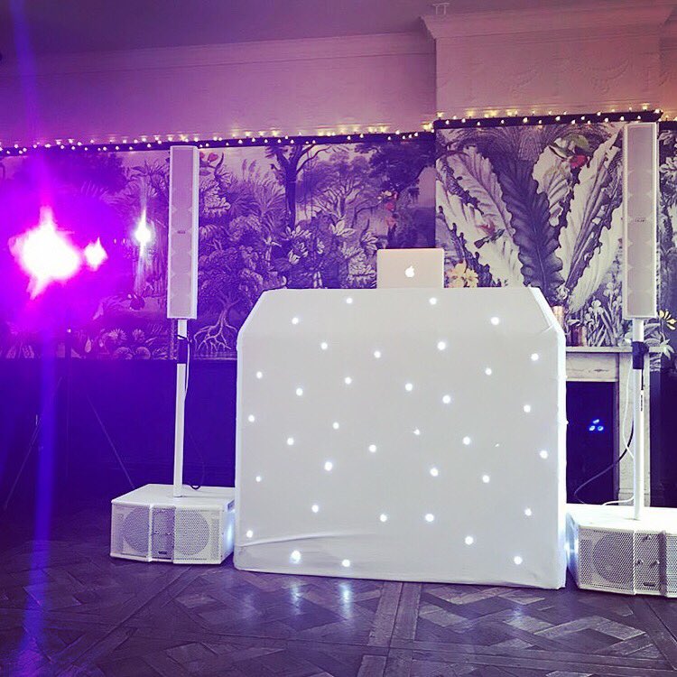 CheersEventsLDN's tweet photo. “Mirror mirror on the wall” our set up a couple of weeks ago, for a surprise 60th in West London. Check out the fab DJ post, lit up with stars >>>>✨✨✨ taking bookings now, for those long summer night parties DM for info #partyplanner #cheerseventslondon https://t.co/PlRsJWTXxx