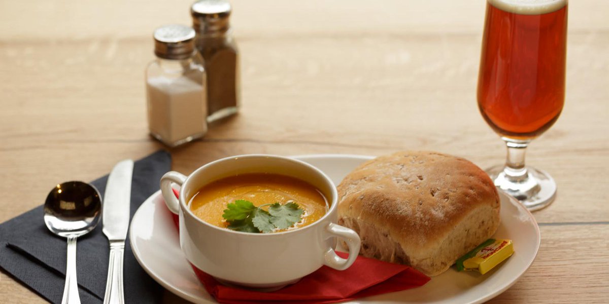 regal_kings's tweet photo. So, the weather didn't quite live up to its glorious forecast today- a hot bowl of steaming soup came in quite handy! #besociallocally #kingsbridge #Devon https://t.co/9aXQrwHni0