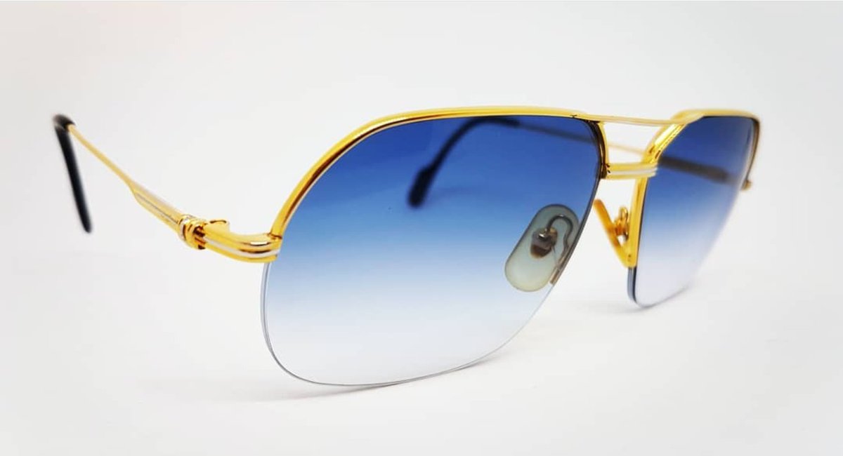 OptikHaas's tweet photo. Vintage Cartier aufgearbeitet und mit neuen Gläsern in Blauverlauf versehen. .
#cartier #cartiereyewear #cartierparis #mustdecartier #vintagecartier #luxury #style #sunglasses #sunshine #spring #designalberthaas #aufdemberlich #köln #cologne #igberlich #fashion #accessories https://t.co/Bfs1kjedPi