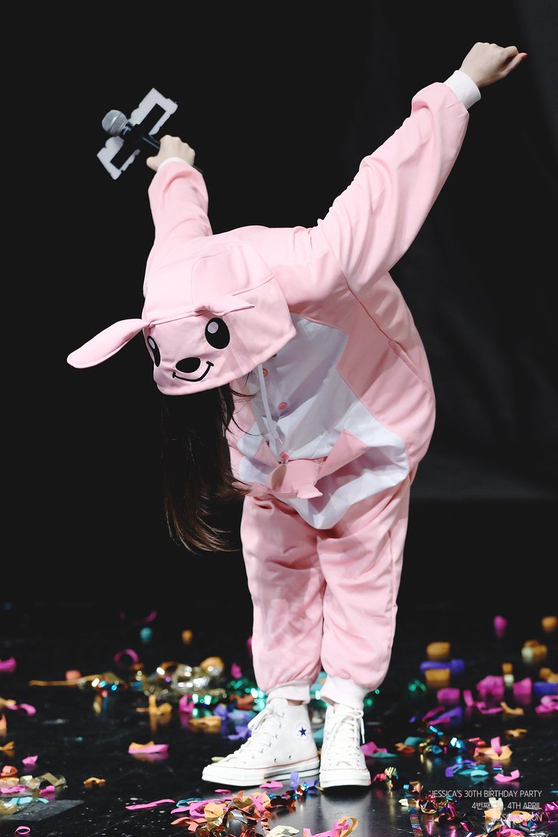 JessicaFanUnion's tweet image. #Jessica #제시카 #생일축하해 #HappyJessicaDay
farm1.staticflickr.com/828/4062893415…
farm1.staticflickr.com/912/4062893375…
farm1.staticflickr.com/895/4148113565…
farm1.staticflickr.com/870/4148113791…