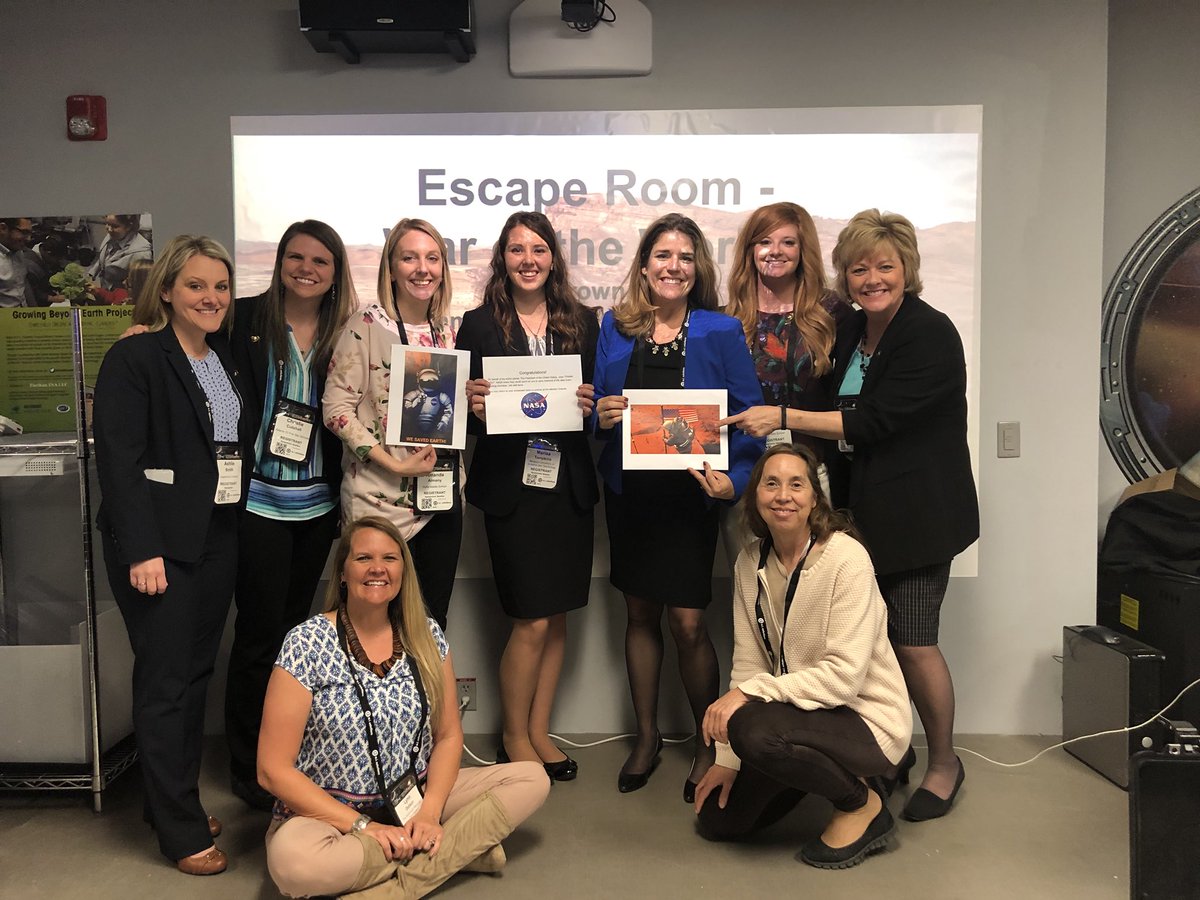 ZinkTeach's tweet photo. The 34th Annual Space Symposium is “out of this world” AWESOME!! #34ss #34ssteacherliaisons @spacespartan @Courtfsu1779 @AmandaAlmany @MsCutshall https://t.co/7JIU73sr8k