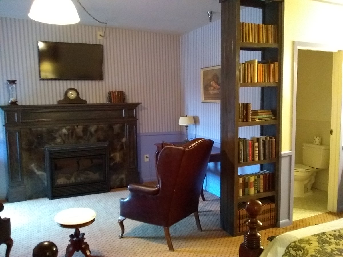 InnCharles's tweet image. The Study. We have something for everyone.