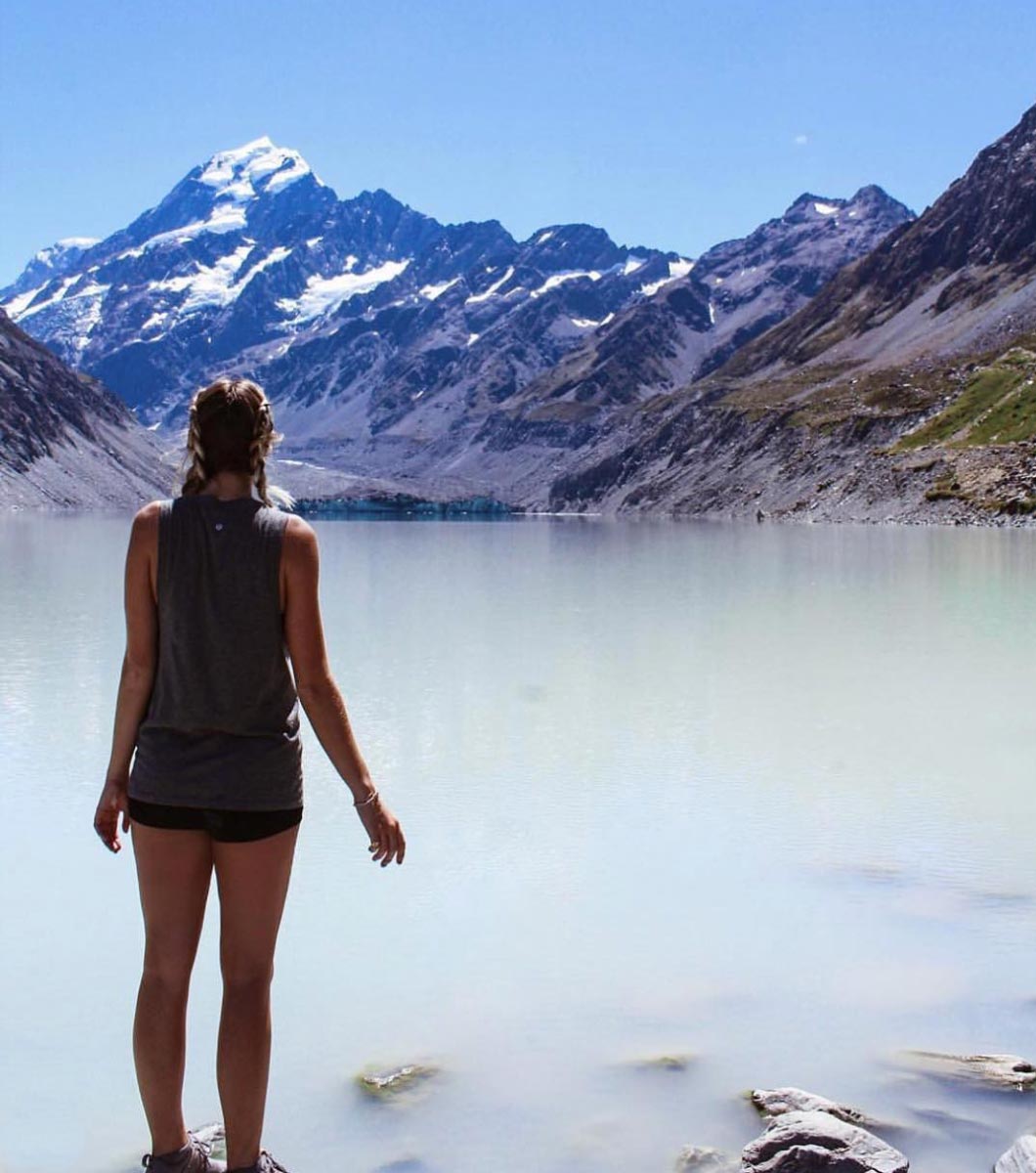 CRU somm, @juliakorkosz , doesn't just know wine, she makes it. Sometimes they even let her out of the wine cellar to enjoy the New Zealand landscapes #mountcook #travelnz #hookervalley #nantucket #nz #regram #traveltuesday #crunantucket #bringonsummer