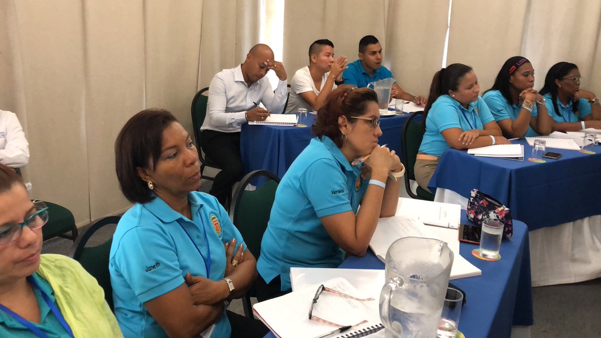 ExcelenciaPma's tweet photo. Segundo día del Taller de Evaluación Educativa @Uniandes
Hoy ven la estandarización de exámenes y el uso de preguntad con opción múltiple #Premios2017 #Cartagena https://t.co/XxEkrOEmrs
