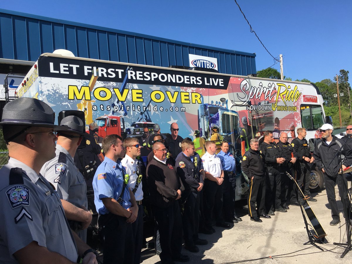 IrmoFire's tweet photo. You can visit our #IrmoFire #Facebook to see the entire live feed of the @atspiritride #SpiritRide ceremony today. Or visit their website at: https://t.co/GXVxJu7fPK @SCHP_Troop1 @RCSD #SchroedersTowing #BoomsInTheSky #moverover #slowdown #atspiritride https://t.co/rdJqSUKJZ4