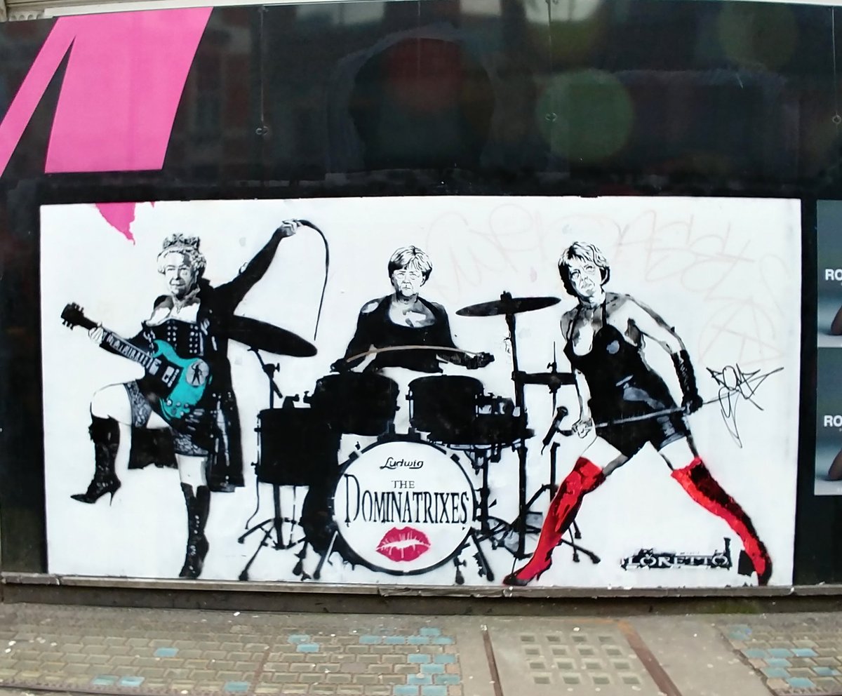 soraya72's tweet photo. Noticed  piece on my walk from home through #Soho #London
#graffiti #streetart 
#TheQueen #queenelizabeth #angelamerkel
#theresamay

Follow me on Facebook &amp; Instagram @sorayawilkinsonwyke#SorayaWilkinsonWyke twitter @soraya72 https://t.co/WZhh2vHotR