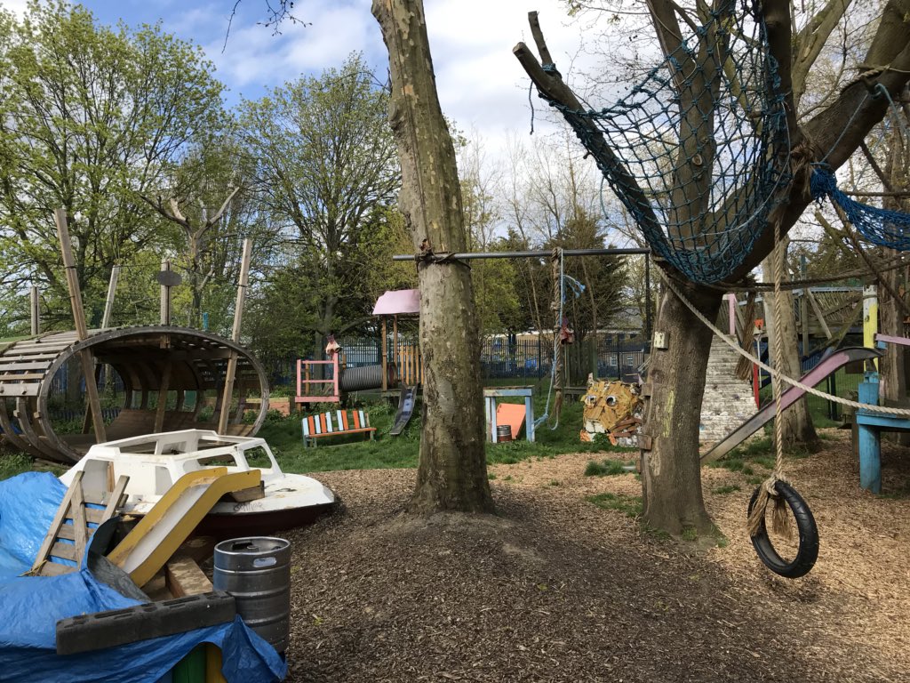 HarPAofficial's tweet photo. Weekend of Play at Somerford Grove Adventure Playground this Friday 3pm-5pm and Saturday 12-3pm! Come & join us in the sunshine ☀️ #weekendofplay https://t.co/9rUeYwgwFe
