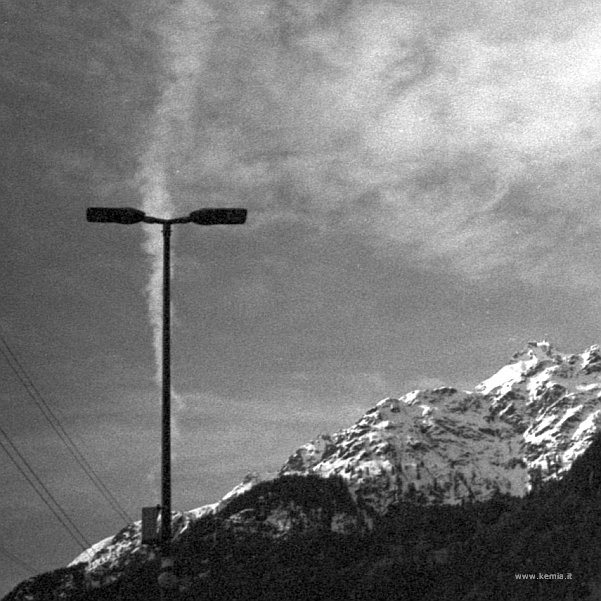 CanonF1's tweet photo. The sky above Switzerland (some details)

#ishootfilm #believeinfilm #shootfilmbenice @ILFORDPhoto #HP5 @ 800 #Yfilter https://t.co/KxxcVou1Cq