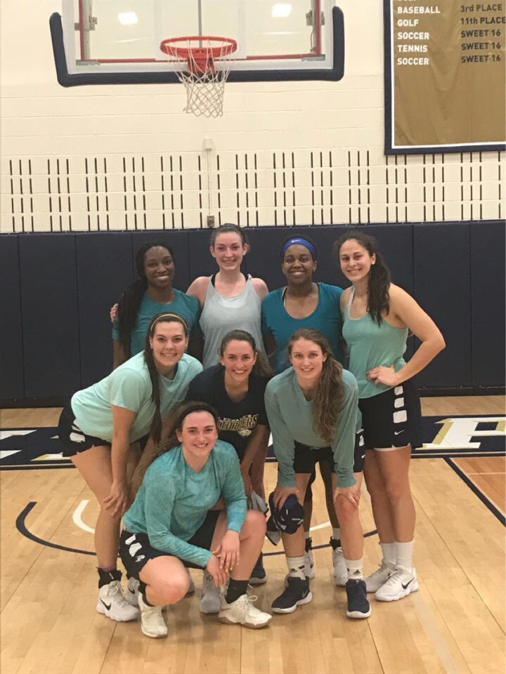 SEUWBasketball's tweet photo. In response to sexual assault awareness month, the team practiced in teal! #ItsOnUs #NoMore https://t.co/vmMFJCFqG2