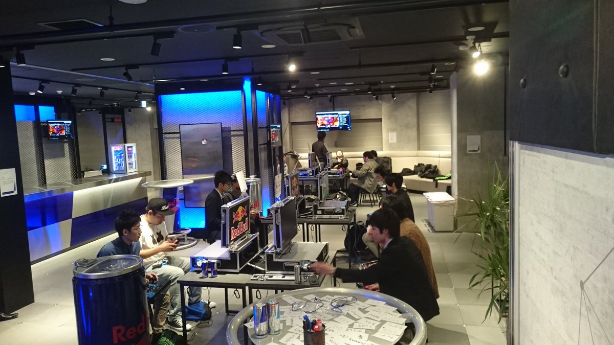 SelianeBcn's tweet photo. Wellcome one more week to #DragonBallFighterZ meeting in the #RedBullGamingSphereTokyo of #中野 We are waiting for you next week! Come and enjoy playing this amazing game ^^/ #japan https://t.co/mP3e0bhmQN