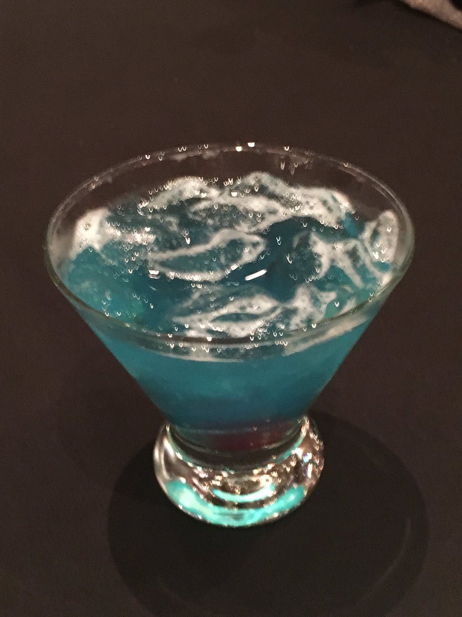 kellistaley's tweet photo. Forgot to post this last night. Mainly because I had more than one. #bluedrink #cosugi18 #cosugi2018 https://t.co/0V61m1hdh3