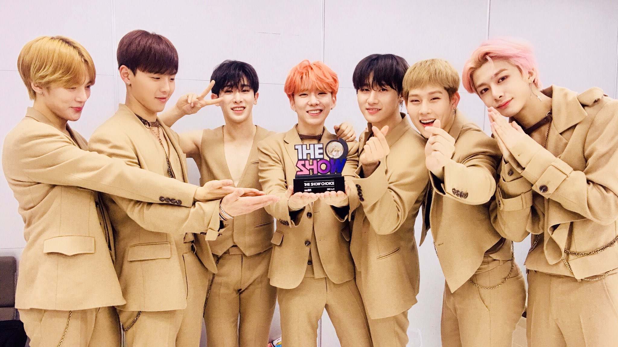 Soompi Watch Monstax Takes Jealousy1stwin On The Show T Co M4wk1v9uux
