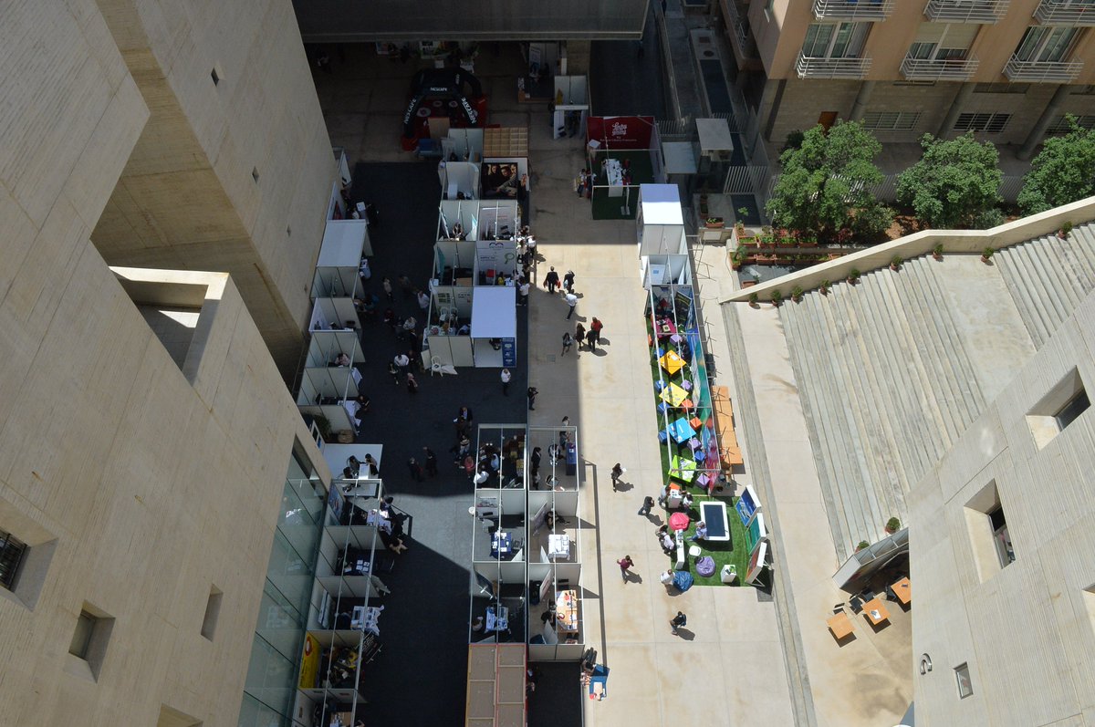 USJLiban's tweet photo. #USJConnect Job Fair &amp; Networking 2018, en photos
https://t.co/Zpx70V5Qka https://t.co/sJJwda9SSh