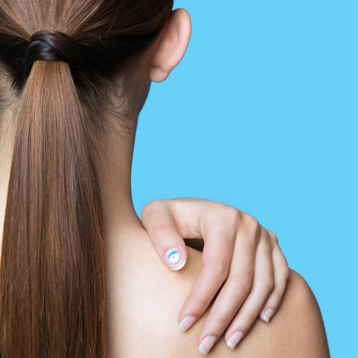 chc_lbrb's tweet photo. Awesome UV sensor by @Loreal is no bigger than a fingernail &amp; warns users hen it's time to get in the shade!
@dezeen #SunSafety #HealthTech #medicaldevice #TechTuesday 
https://t.co/X7inks6ADB https://t.co/QuwuaB7kuA