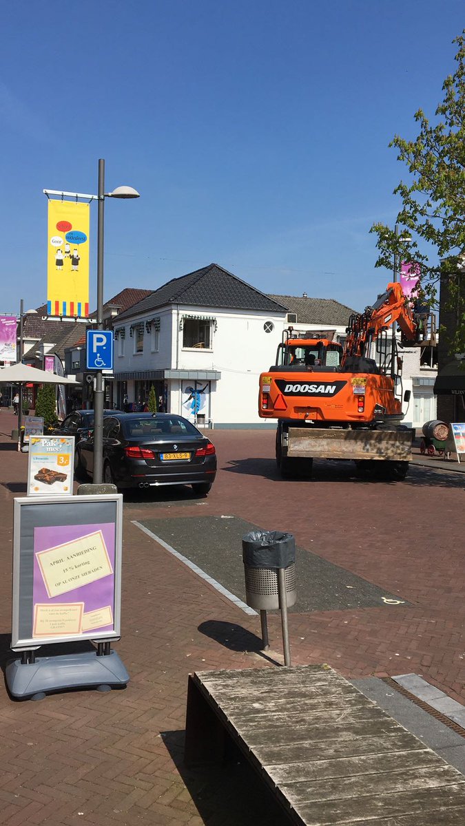 Ze hangen inmiddels in het hele Goorse centrum... #gsf18