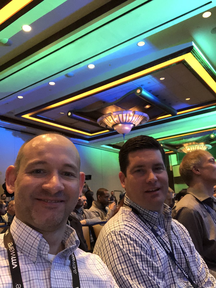 nerdkibble's tweet photo. All set for the keynote at #VMwareEMPOWER #cdisoutheast https://t.co/31i3G0orb8