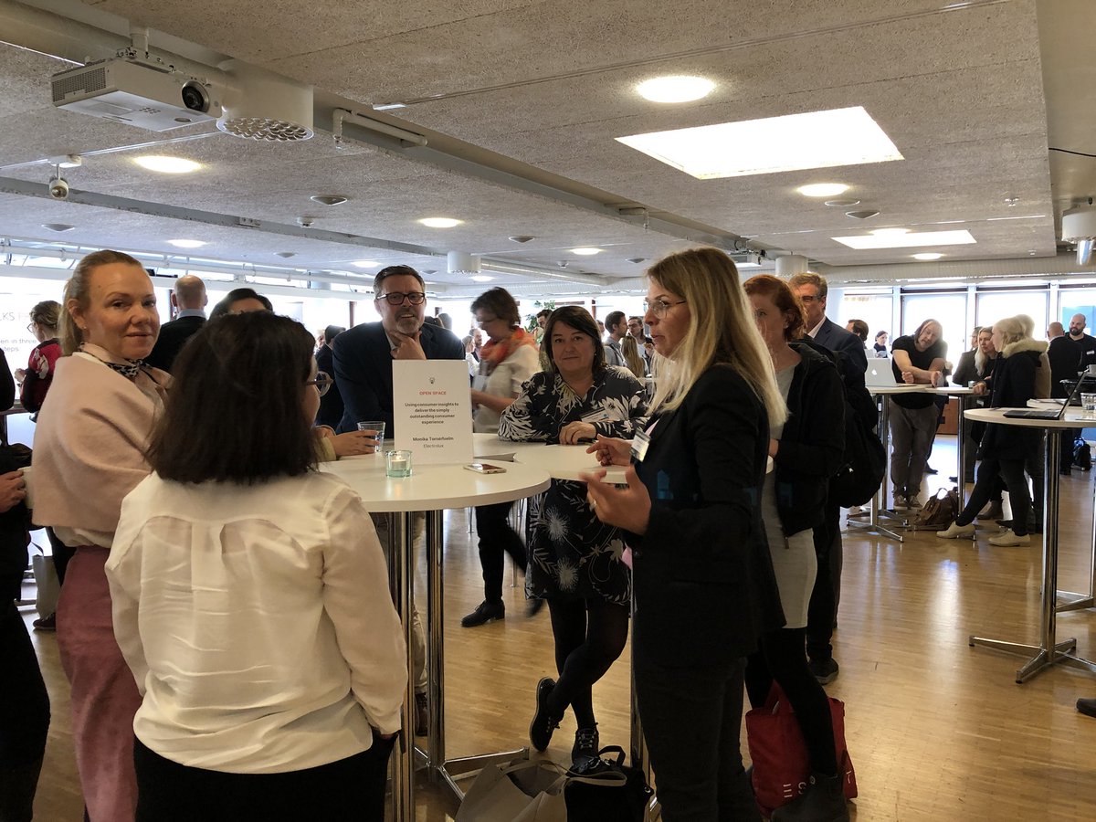 WednesdayR's tweet image. Full fart på diskussionerna i Open Space Session tillsammans med talarna #WRinsight