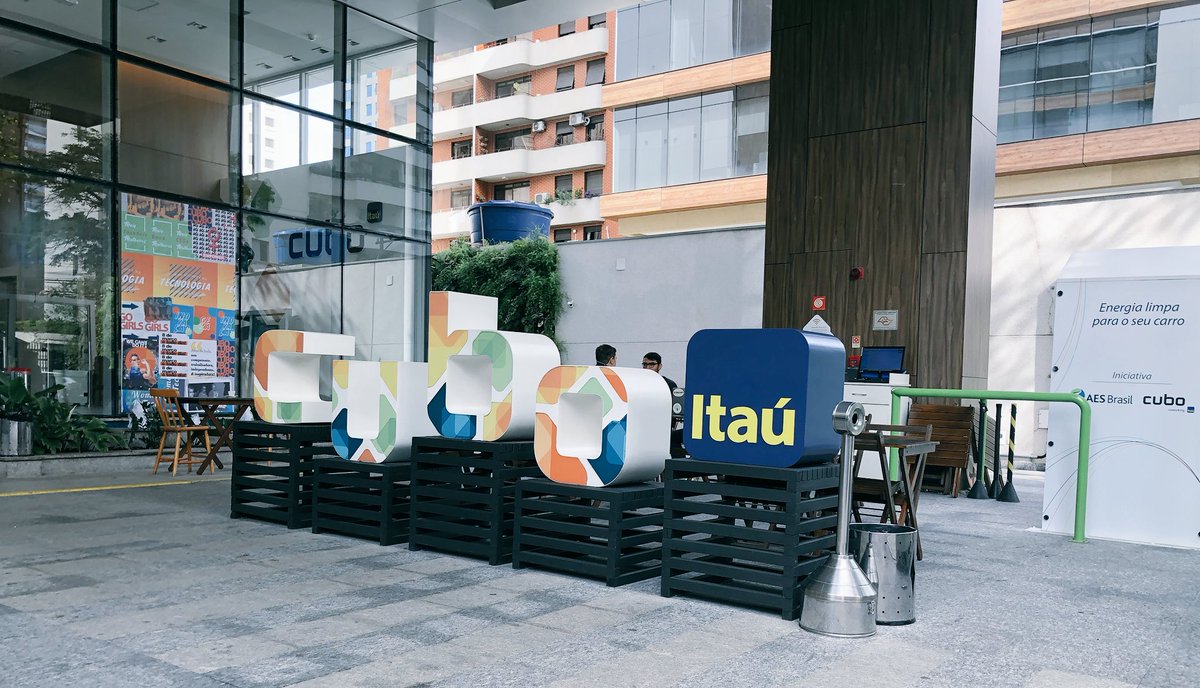 Master_MTI's tweet photo. • CUBO : Entrepreneurship HUB •
➤ CUBO : Mission is to inspire, educate and connect brilliant people to foster digital entrepreneurship in Brazil.
Thanks Claudia Hercog
#CuboAgenda #CuboResidentes #GoCubo #GoStartups
https://t.co/WoEgdOlBbh https://t.co/9ehNn2fMCE