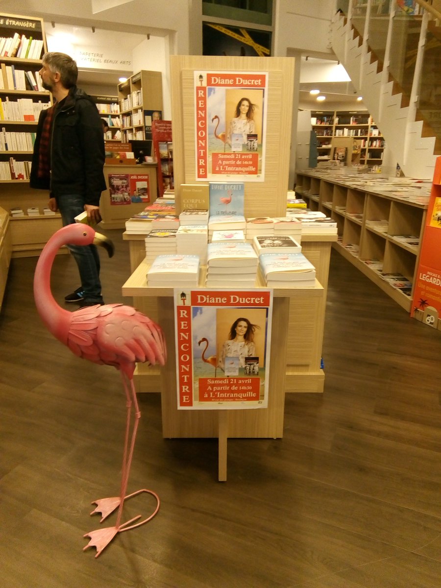 LIntranq's tweet photo. J-5 !! Les flamants roses prennent un peu d'avance et commencent à visiter L'Intranquille...
@dianeducret @Ed_Flammarion 

#livres #litterature #lecture #dédicaces  #librairie #books #reading  #bookshop #Besancon https://t.co/PwlWw84PAp