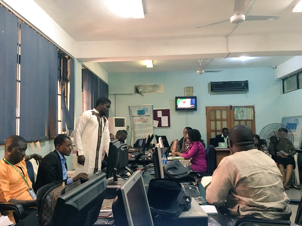 CodeForNigeria_'s tweet photo. Our #StoryLabAcademy training session is underway at @nanonlineng in Abuja with our trainer @osagape training the journalists on #digitalsecurity https://t.co/GinA7wzTbb