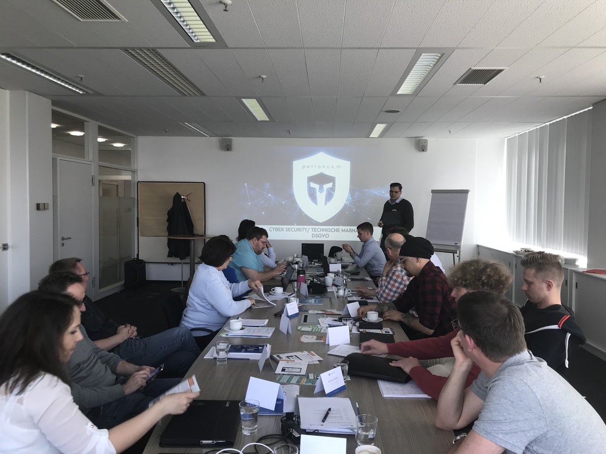 Haendlerbund's tweet photo. Vielen Dank an Amir von @patronusIO für den wichtigen Input zum Thema #Cybersecurity im Rahmen der #DSGVO. 🔐
Wir freuen uns, dass ihr nächste Woche auch beim #HBTrainingDay in Berlin mit dabei seid: https://t.co/jrV9Vubgcn 💪
#onlinehandel #ecommerce #datenschutz https://t.co/mBwX3fTflD