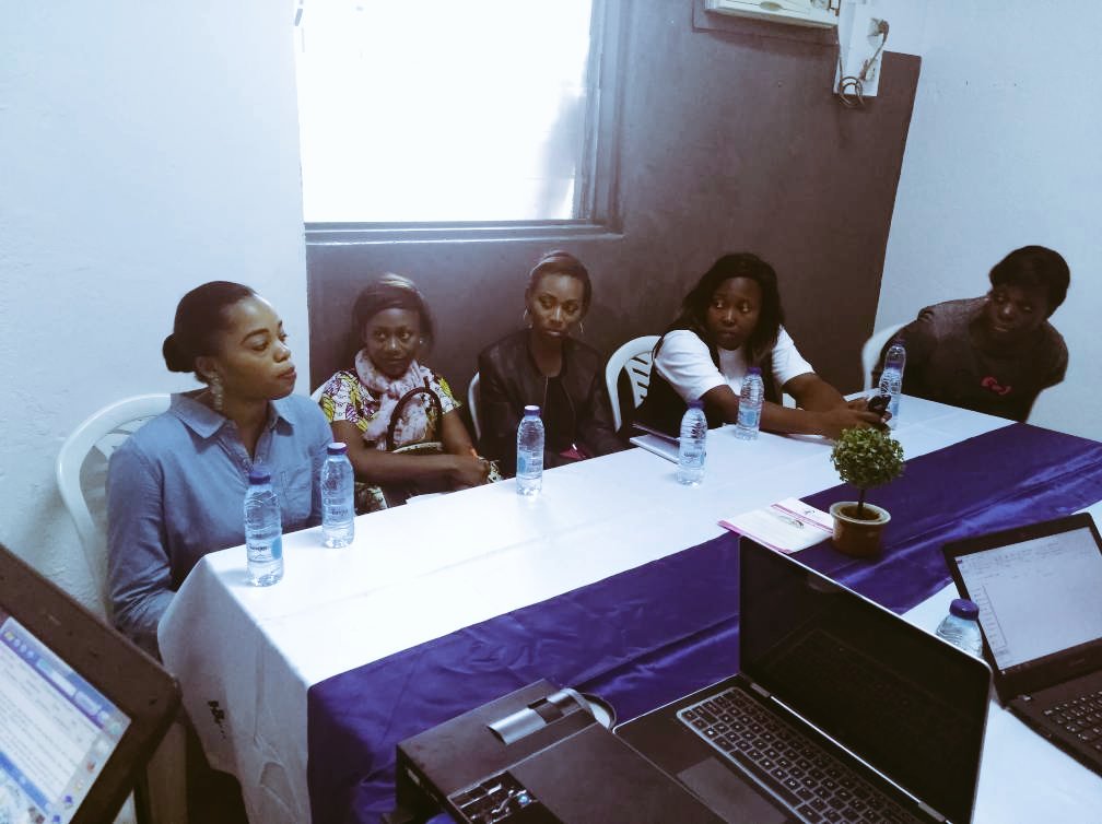 237BAngels's tweet photo. Last saturday we talked with #startups invited by @AfricanWITS about the notions of #investments by #BusinessAngels ... #AngelInvesting #angelfunding
#Douala #Cameroon
#237BA #237BASeeds #237BATrial https://t.co/tUbhD8ynKj