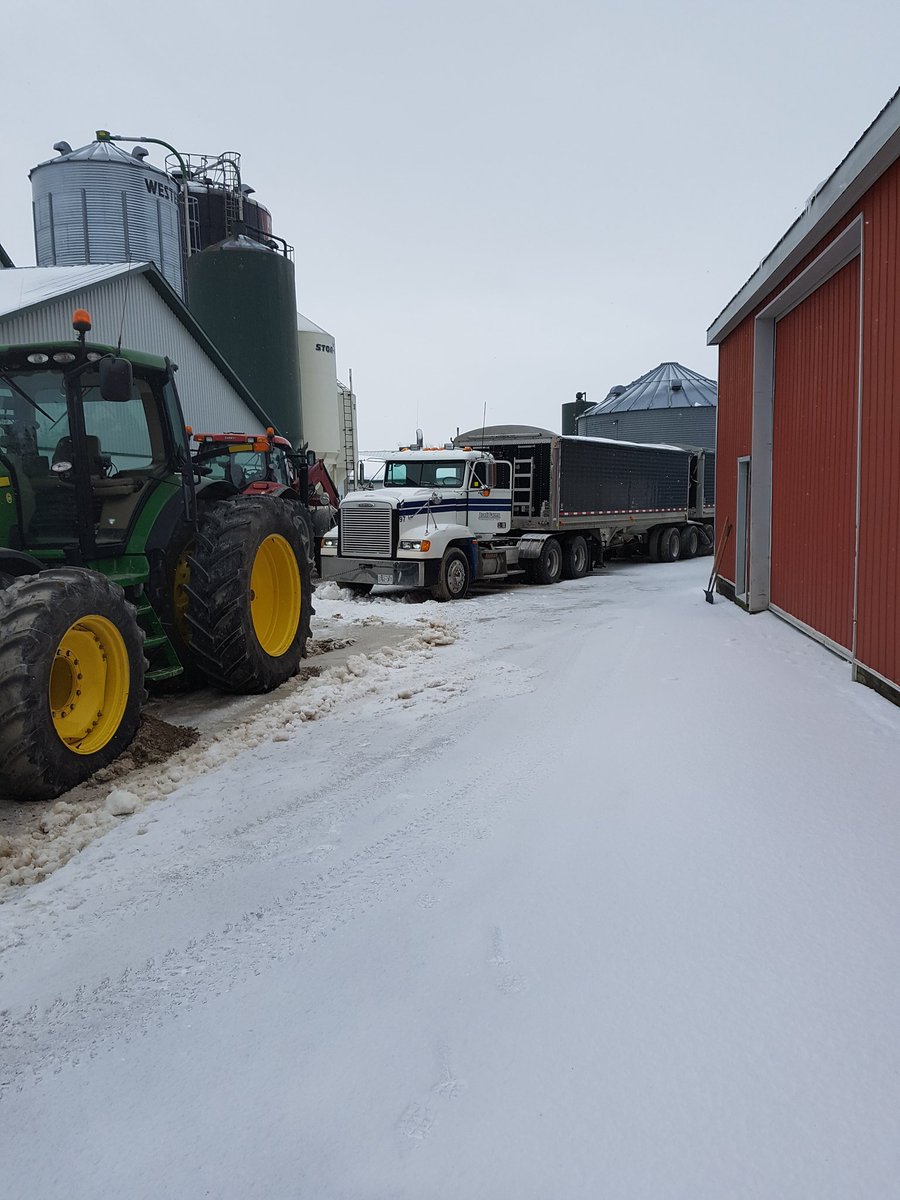 JoshBoersen's tweet image. Good morning to you too, mother nature! #bringbackspring