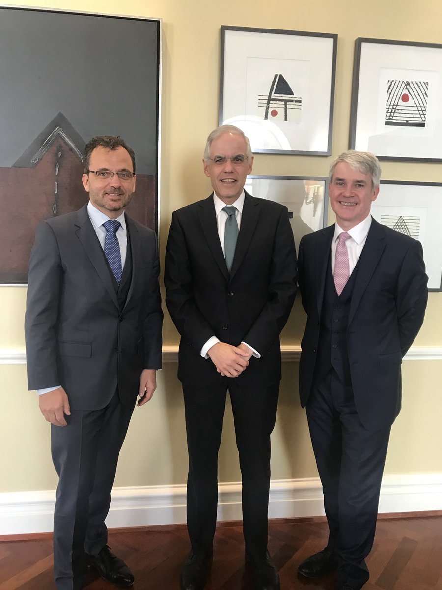 JulianVenturaV's tweet photo. The UK is a key market for Mexico.  With a footprint in +50 countries, @CEMEX has over 200 plants and 3 thousand employees in Britain. Great conversation at the Embassy with @CEMEX_UK President @MAndre_CemexUK and Director for Public Affairs Martin Casey 🇲🇽🇬🇧 https://t.co/qqQgs8jqxQ