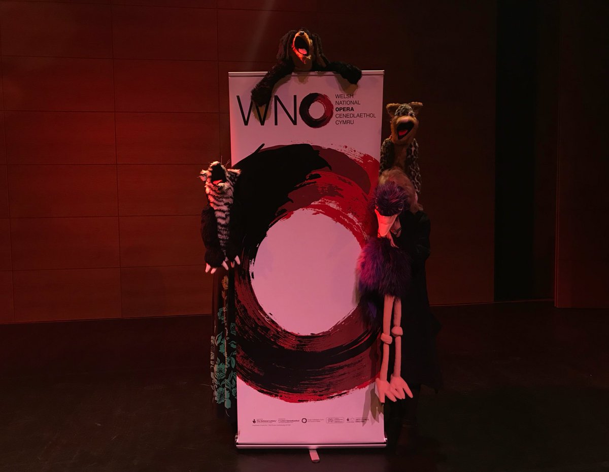 So excited to see a fantastic performance from @WNOtweet #WNOchorus @_GALERI_  with @EmmaMaryJones @SCButtle @JulianBoyce3 Annette Bryn Parri and a few furry friends