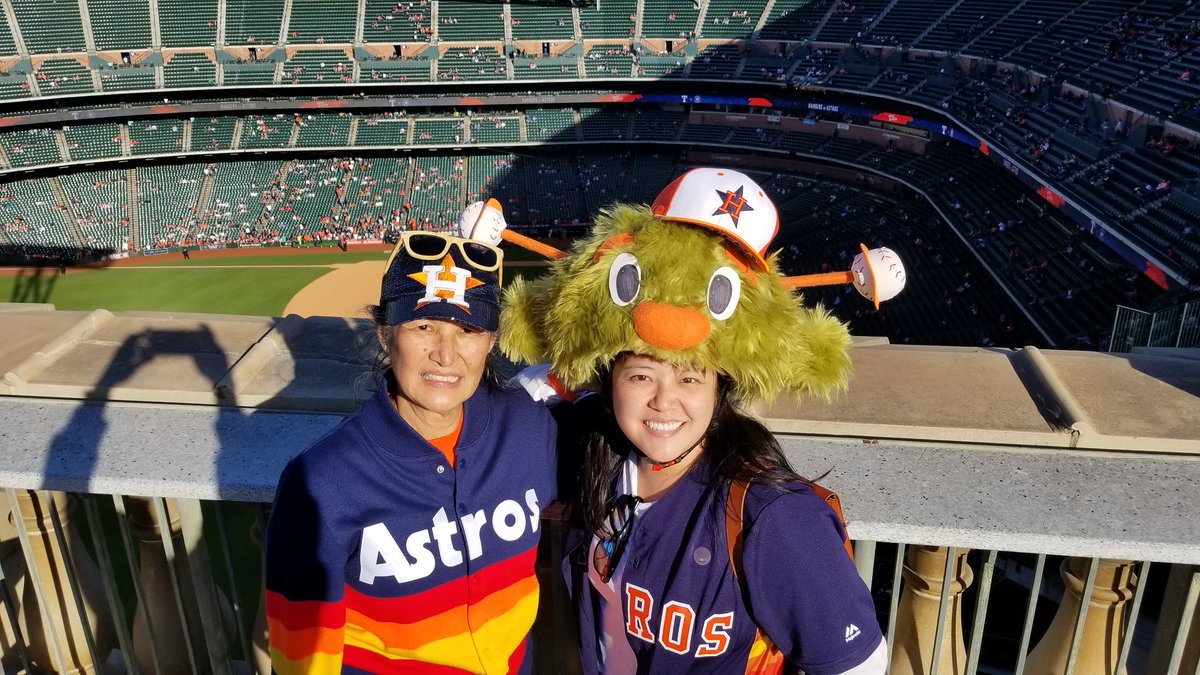 astros_signlady's tweet photo. #neversettle #1goal18 #back2back #ugottabelieve #UltimateSWFanNTX https://t.co/XzNN0Dexwr