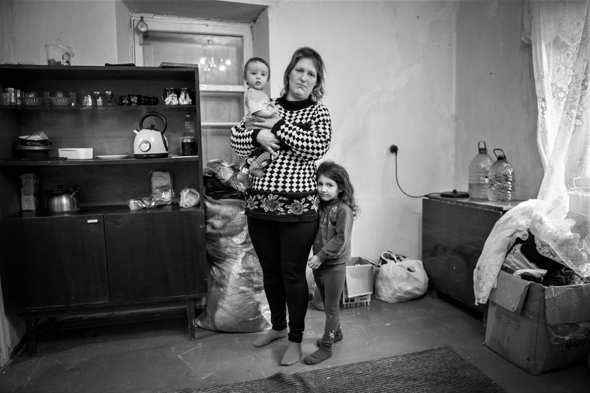 MacdonaldIngrid's tweet photo. Today is the 20th anniversary of the #IDP Guiding Principles. They are critical for #humanitarian response, but also for finding #durable #solutions for the 1.5 million #IDPs displaced by the #armedconflict in e. #Ukraine.
#GP20 #InternalDisplacement #CollectiveOutcomes #NWoW https://t.co/J4Bmi7XYsN
