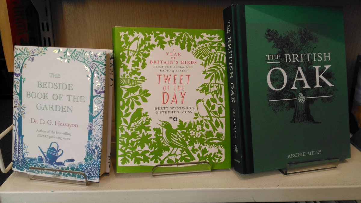 oxfambooksEH8's tweet photo. Spring has sprung, (finally), everything is greener - and we've books of various green hues. #r4tweet https://t.co/Se2ItwdcRb