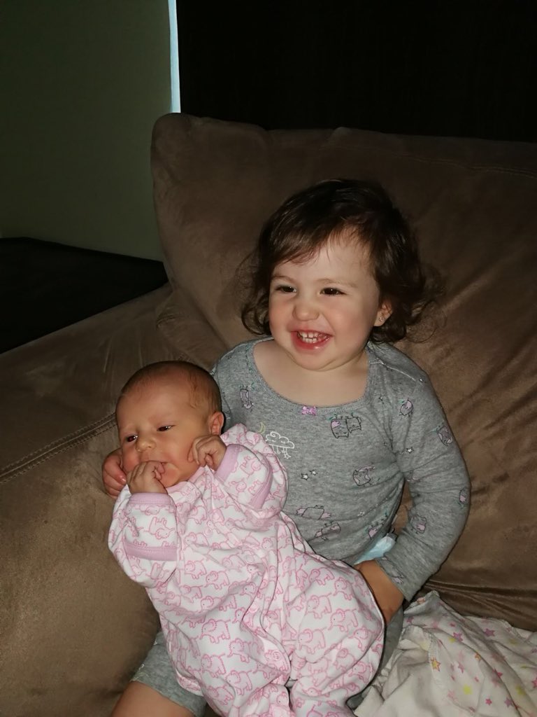 LornelMitchell's tweet photo. This happened while I was on the beach. Sienna Rose Bell was born to my oldest son Brandon & his wife Brianne. Spitting image of her Ginger Daddy. β€οΈ Heading to VanCity to meet her Friday! #NewGrandbaby #YVR #YEG #TimeToBeHappyAgain https://t.co/4QaZQkbr91