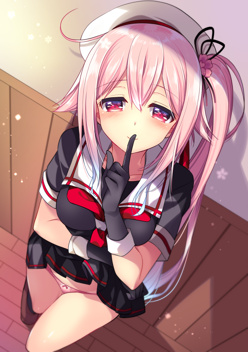 hana_applewater's tweet image. 写真を見せた結果
春雨「…♥」