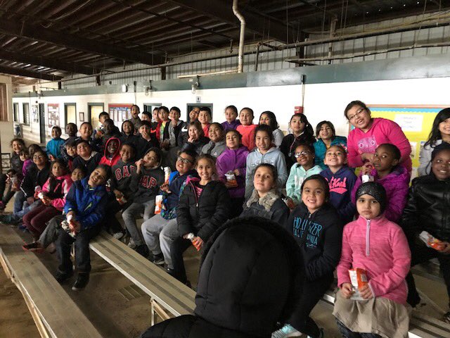 williamramsayes's tweet photo. Ms Cleland and Ms Stinson's classes @fairfaxparks Thank you #fryingpanfarm These 3rd Graders enjoyed their field trip yesterday. https://t.co/gAjZui3eI9