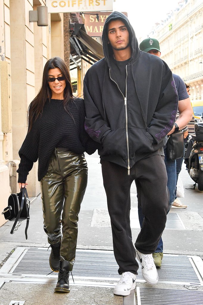 diorwiak's tweet photo. the it couple https://t.co/HqORonuy9X